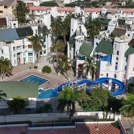 Apartamento Apartamento con Piscina, Playa a 2 calles.
